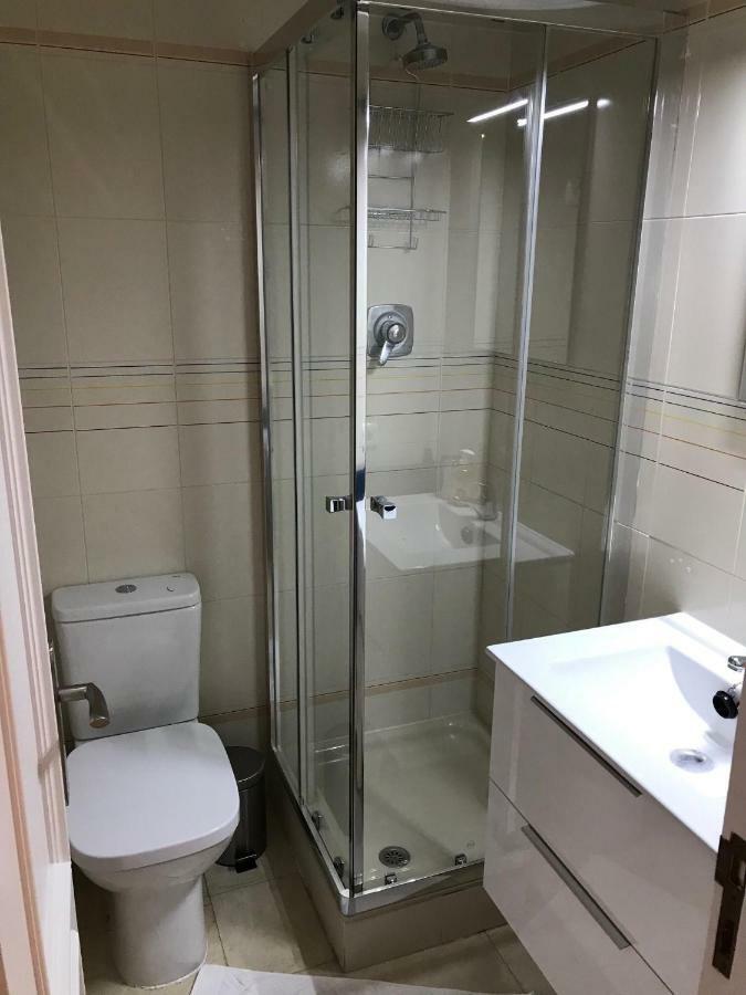 Marbella - Estepona Beach Frontline Apartment ภายนอก รูปภาพ