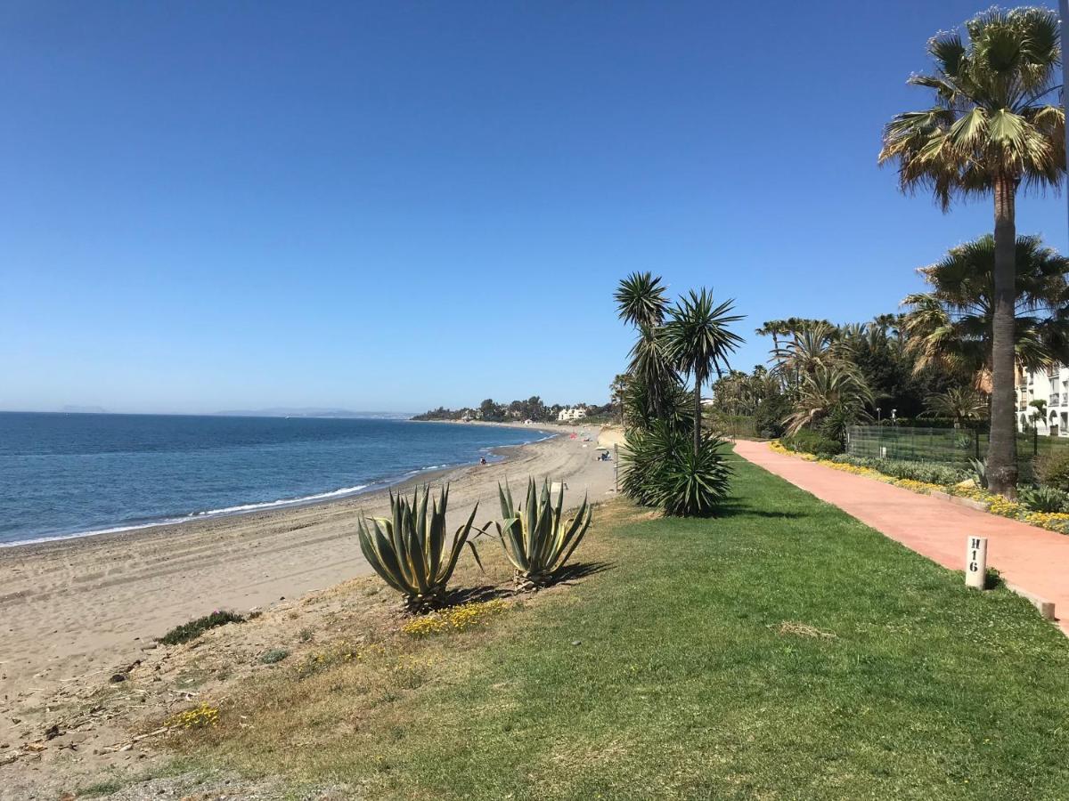 Marbella - Estepona Beach Frontline Apartment ภายนอก รูปภาพ